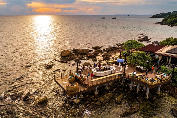 7 quán bar ở Phú Quốc để ngắm hoàng hôn trên biển